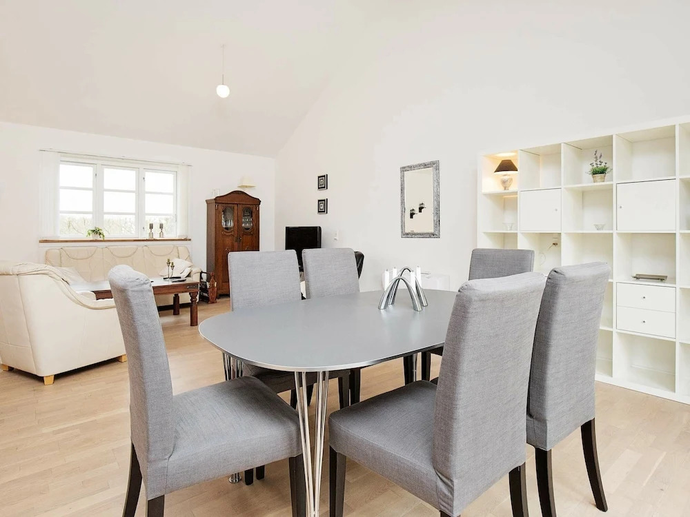 Vintage Holiday Home in Rødby With Hot Tub - фото 14