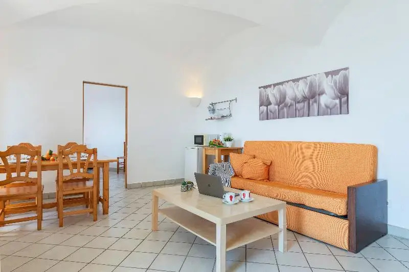 Petit Hotel Hostatgeria Sant Salvador - Chambres