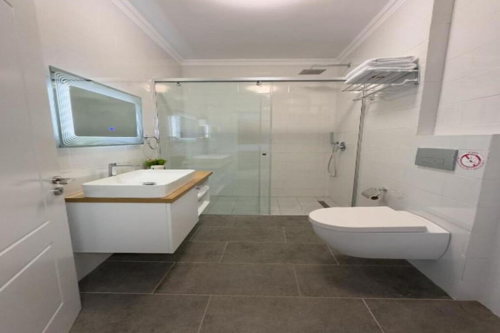 The Queen's Lion - фото 5