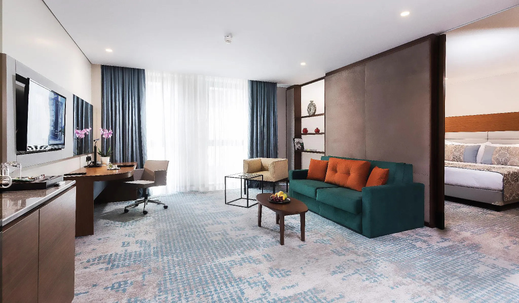 1 Bedroom Suite with city view