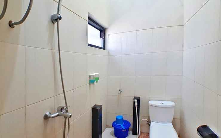 Отель Villa 2 Bedroom near Museum Angkut No. 10, фото 8