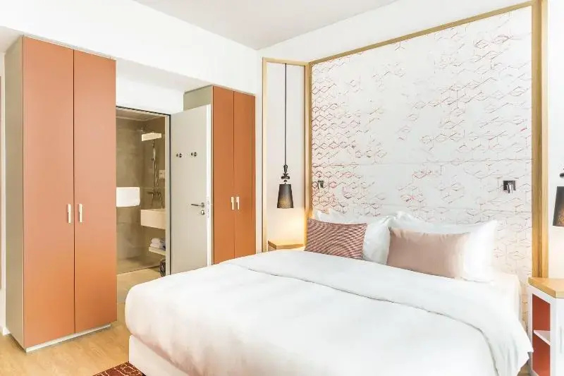 Deluxe Double Studio (full double bed)
