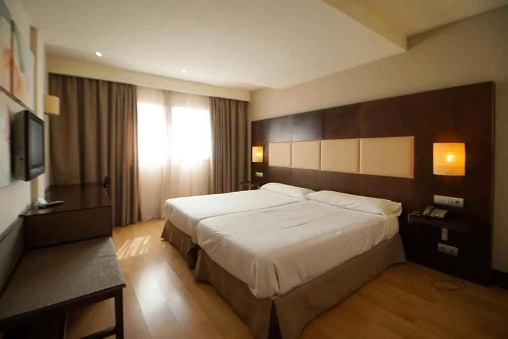 Hotel Sercotel Cuatro Postes - Général