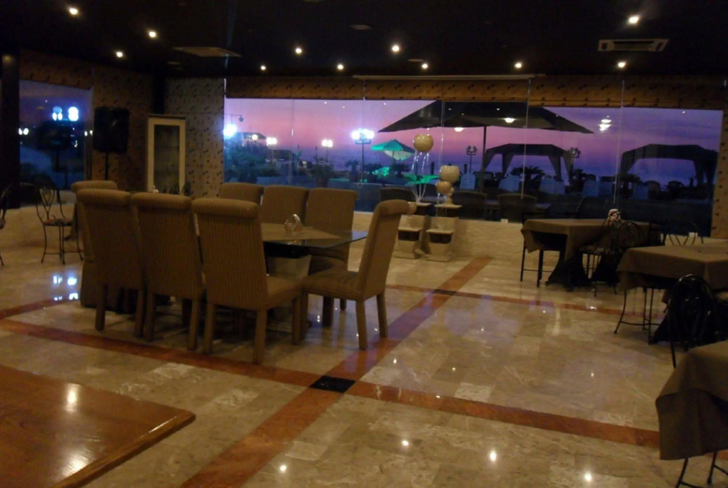 Holiday Suites Hotel And Beach - Général