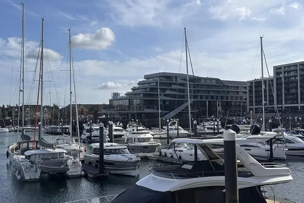 Oceanvillagemarina/2bedroom/modernkitchen/balcony