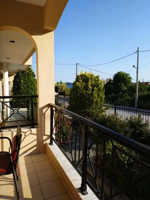 Balcony & Terrace
