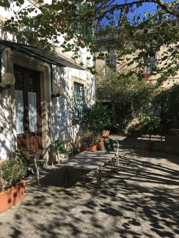 Classic Double room (full double bed)