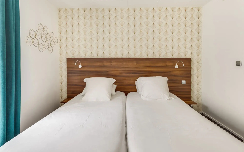 Отель Hotel Carladez Cambronne в Париже