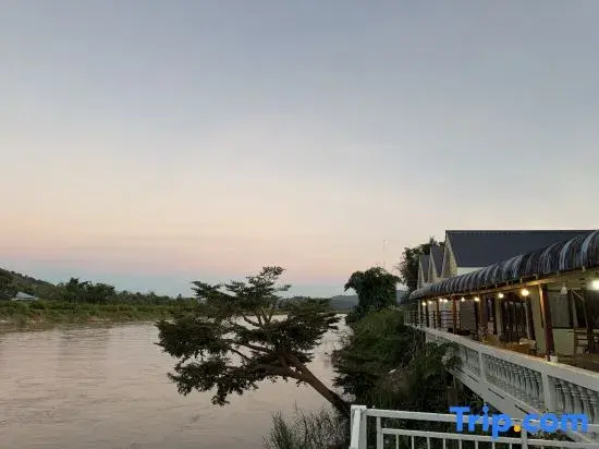 Nicha Homestay Thaton