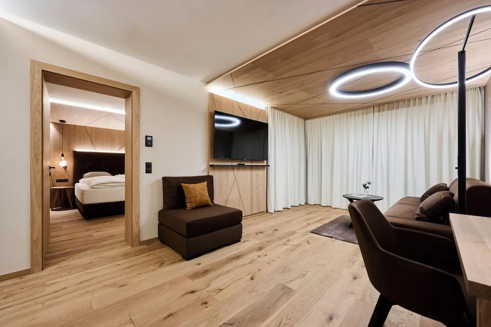 Suite with balcony