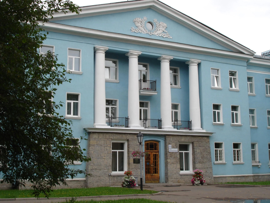 Izhora Hotel