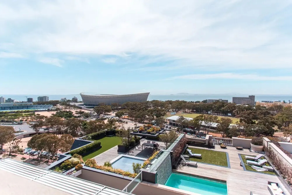 Beach & Waterfront
