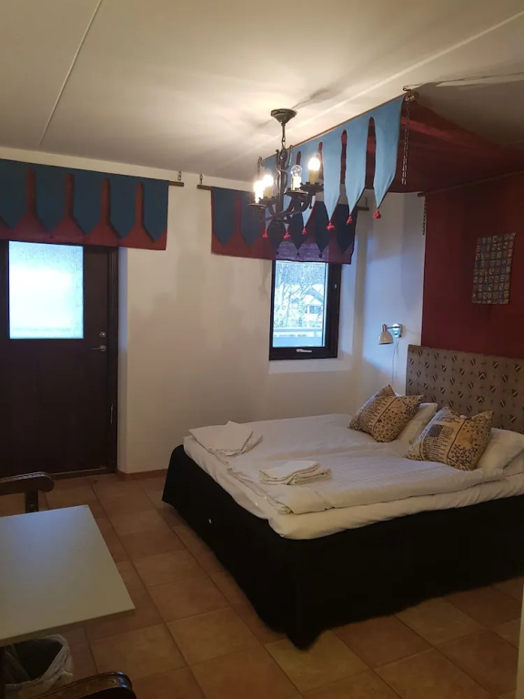 Standard Double room (full double bed)