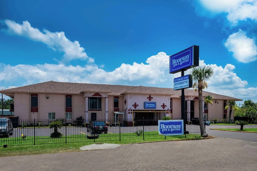 Relax Inn and Suites
