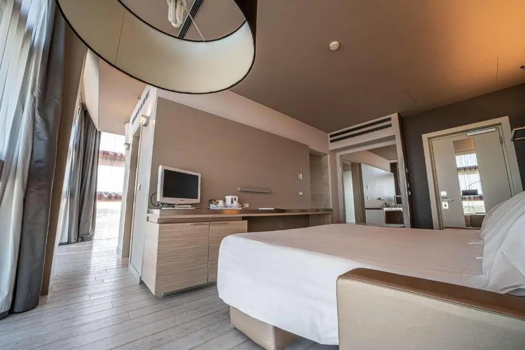 Best Western Plus Net Tower Hotel Padova - Tap to explore photos