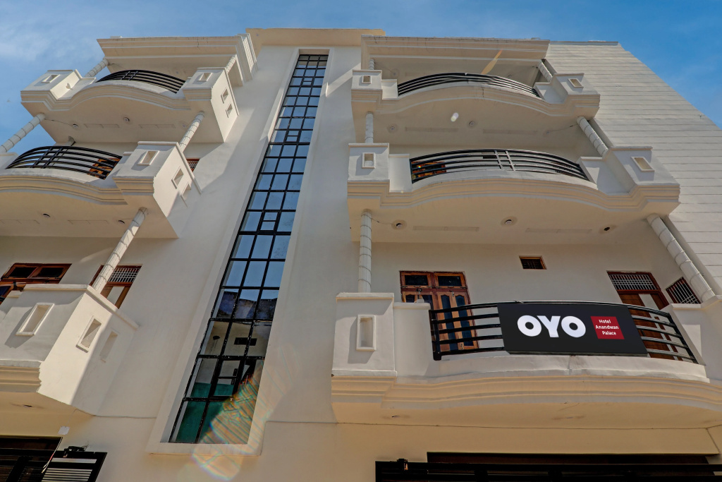 OYO 823703 Hotel Aanandwan Palace