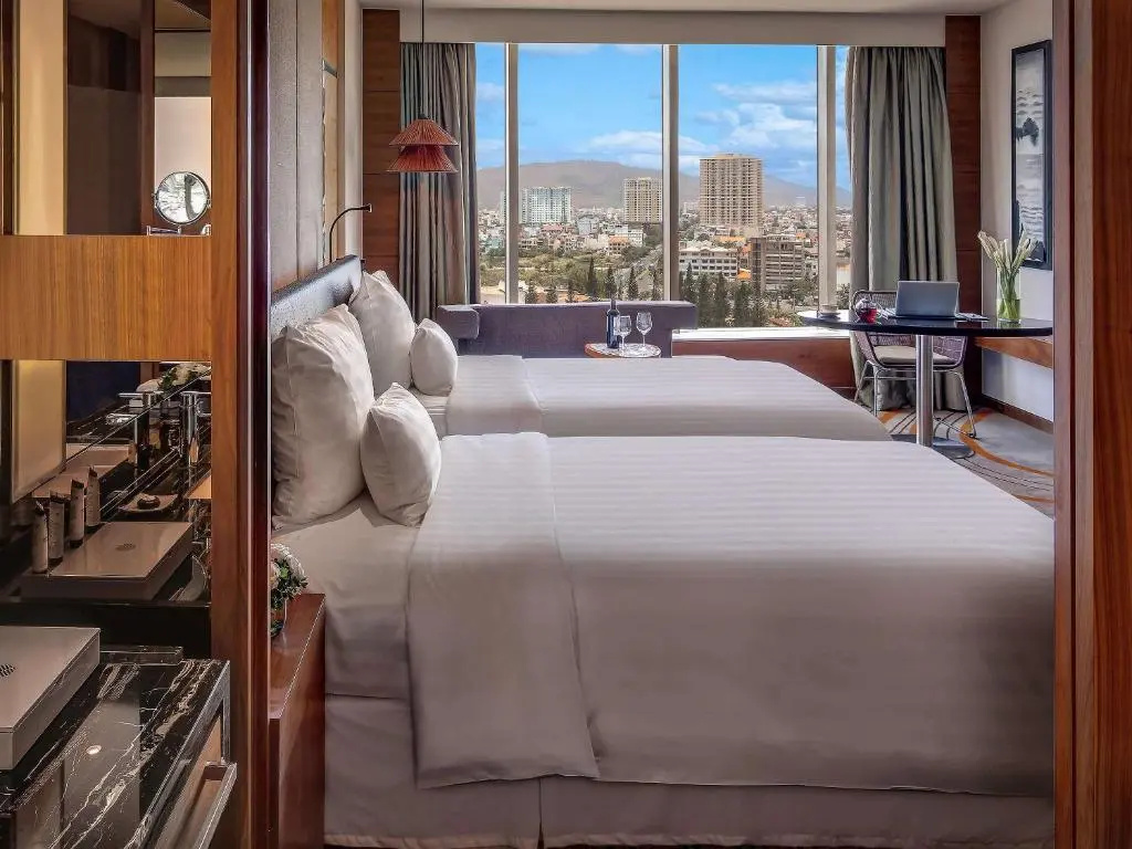 Superior Double room with city view (twin beds)