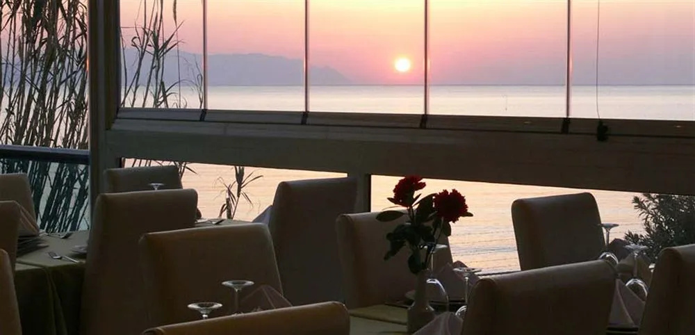 Balcony & Terrace