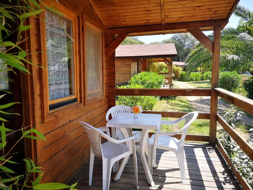Superior Double room with balcony and with sea view (full double bed)