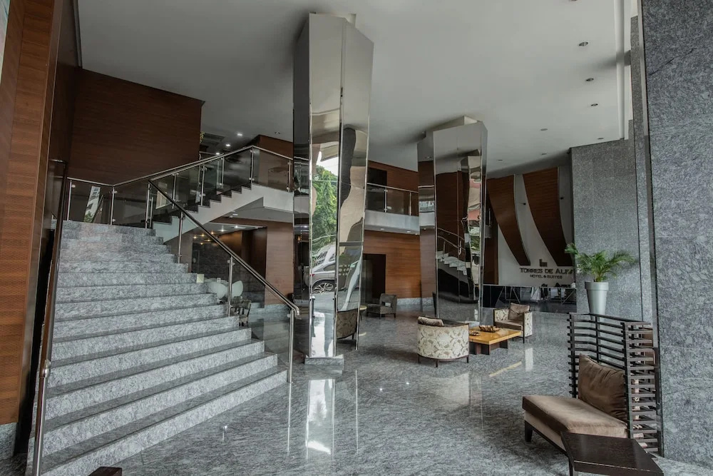 Lobby & Reception