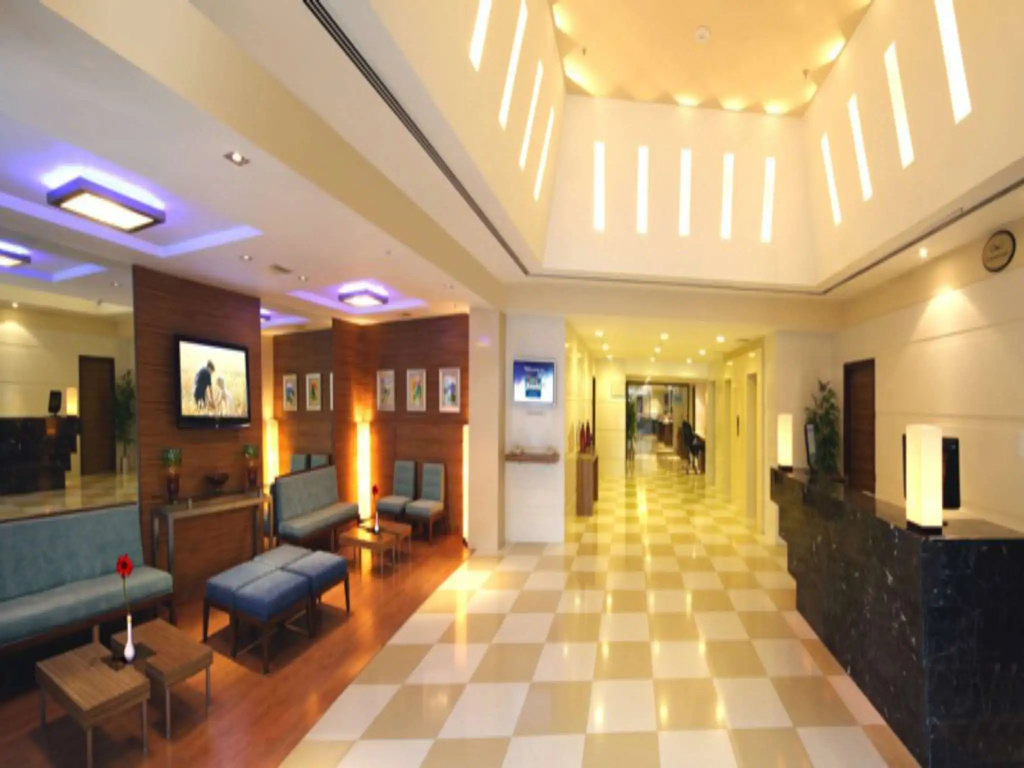Lobby & Reception