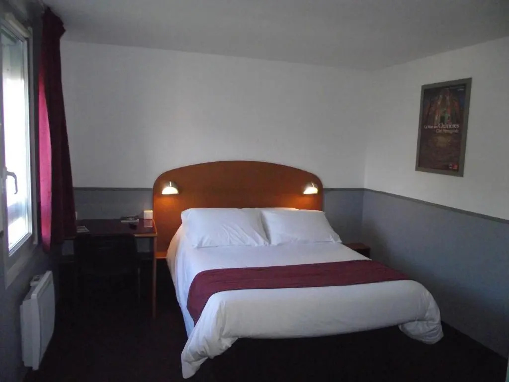Standard Double room (full double bed)