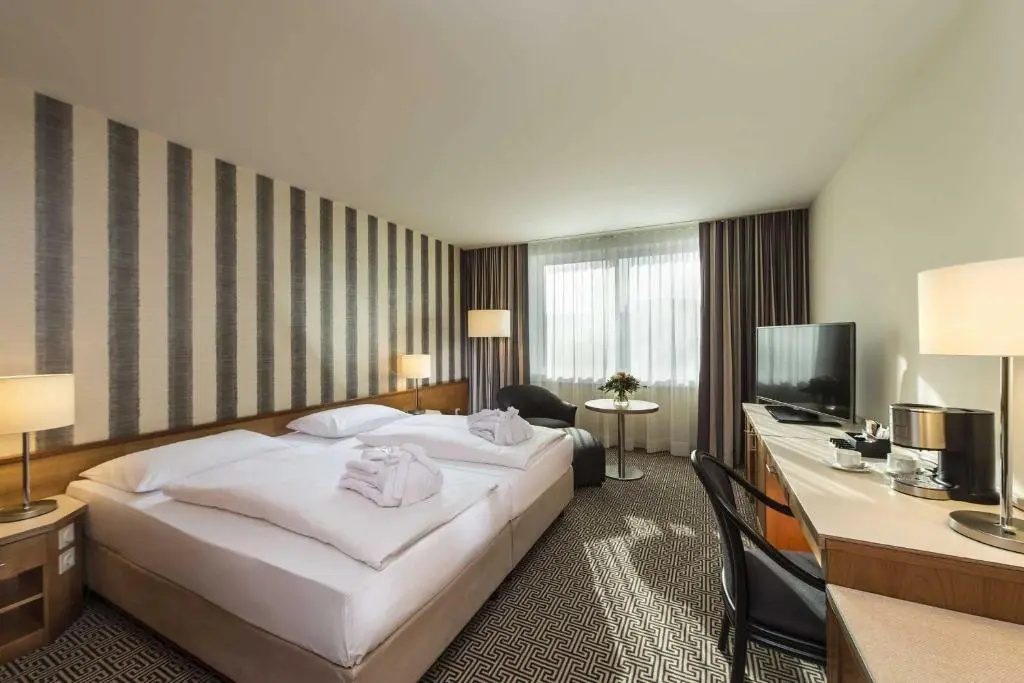 Superior Double room (full double bed)