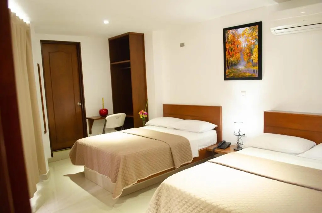 Standard Triple room
