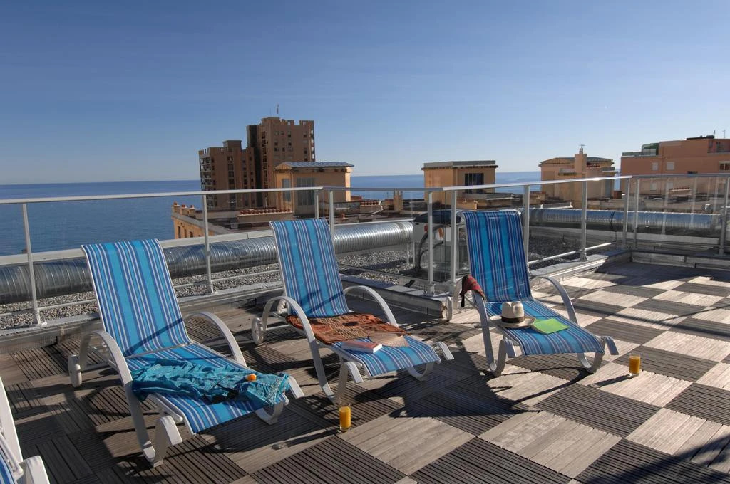 Beach & Waterfront