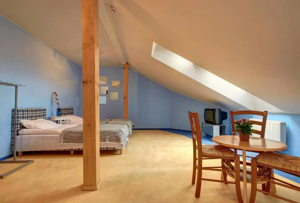 Comfort room