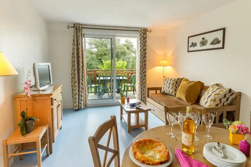 Lagrange Vacances Les Roches Douvres - Chambres