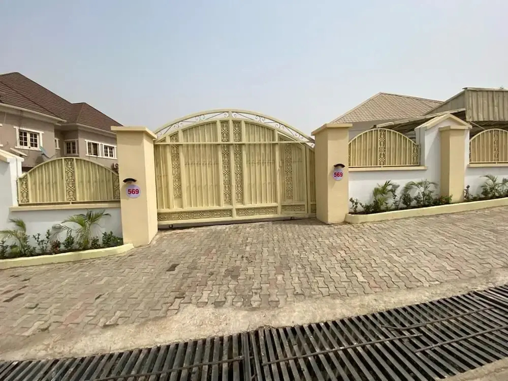 Am Place Luxury Apartments
