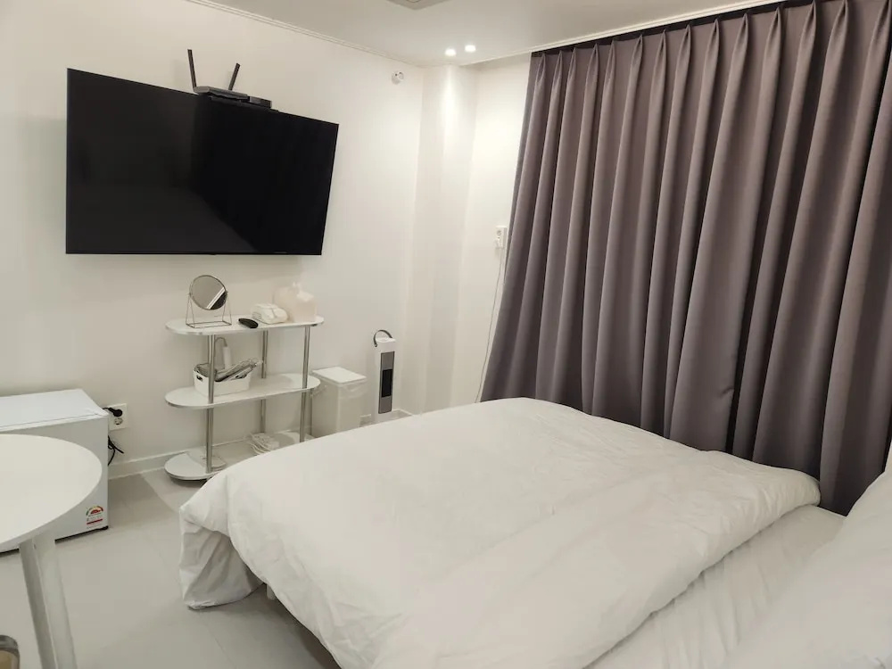 Danbam Hotel