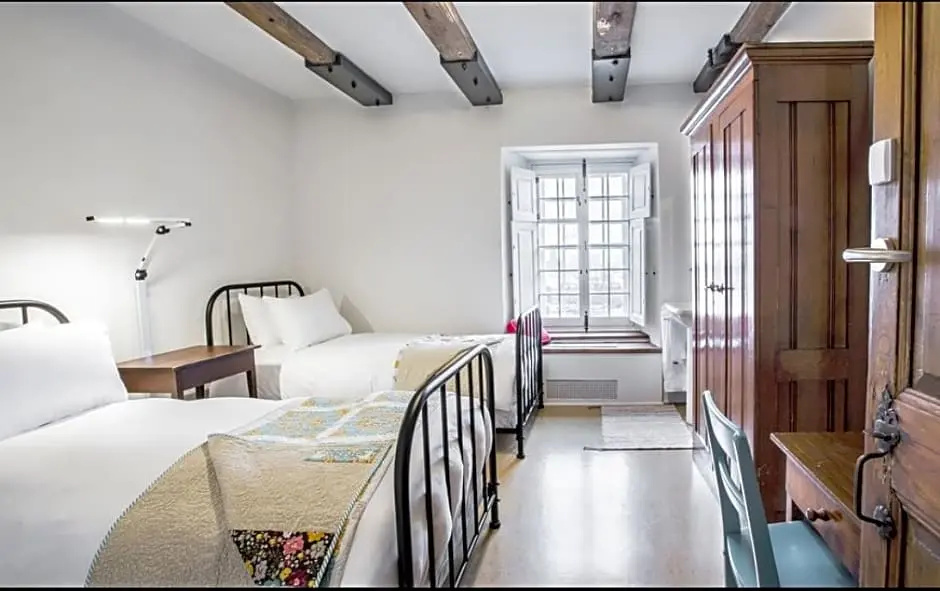 Hôtellerie d'Expérience au Monastère des Augustines - Chambres