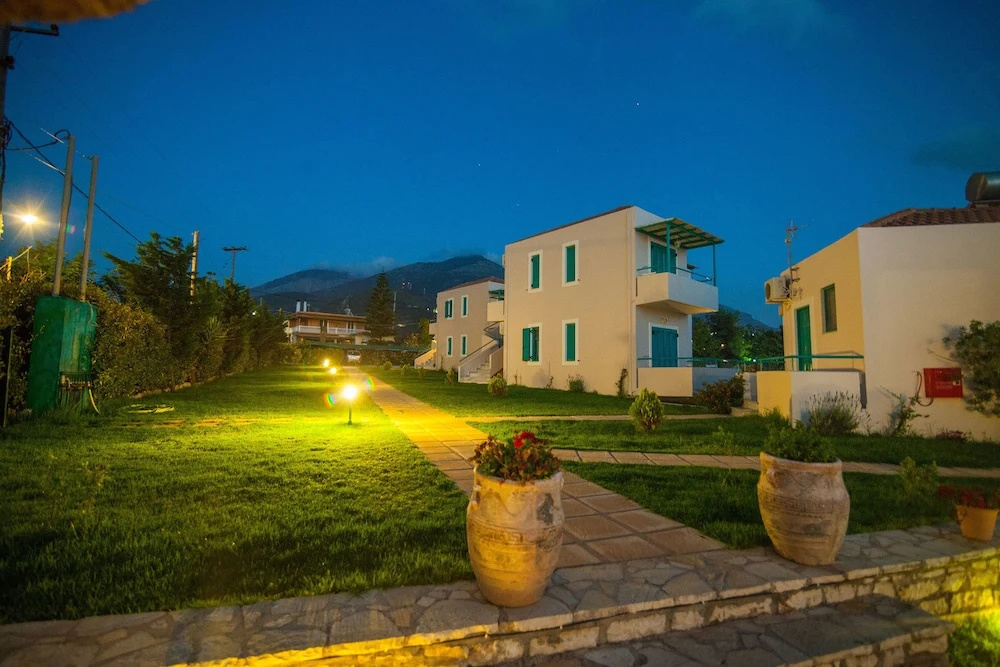 Kyparissia Blue 3 * Kyparissia Blue 3 *