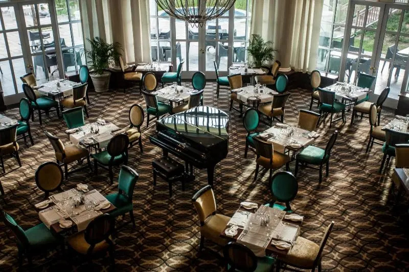 Hemingways Hotel — фото 2