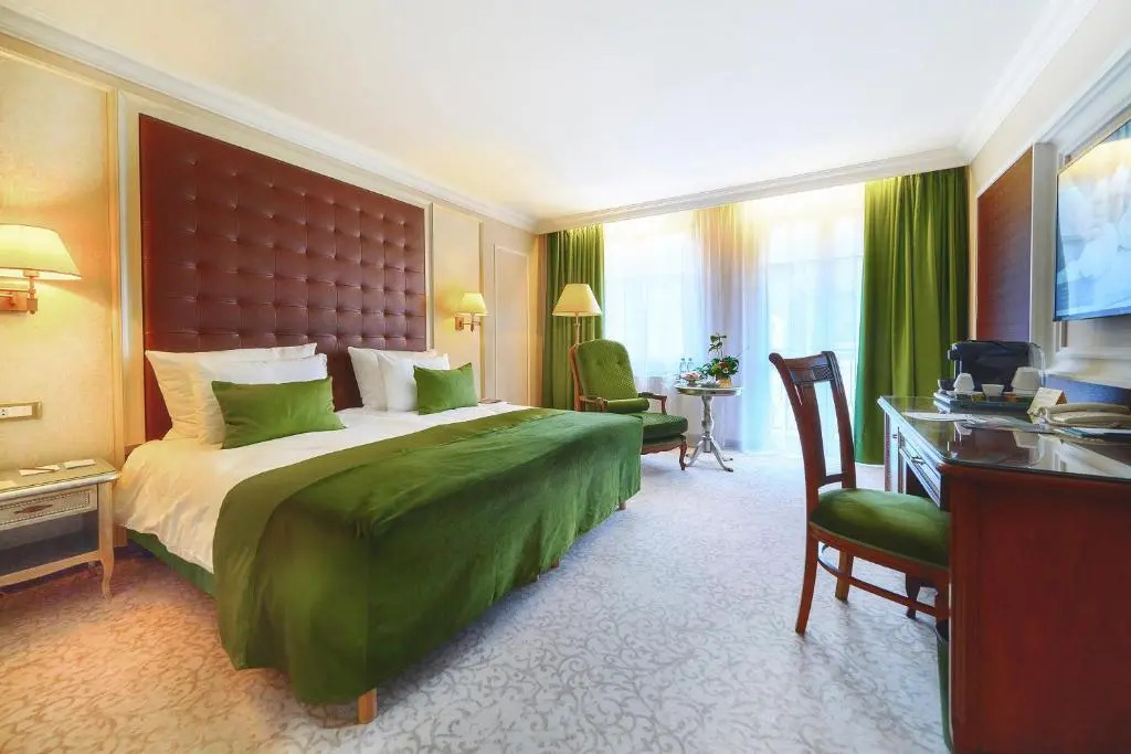 CARLSBAD PLAZA Medical Spa & Wellness hotel - Chambres