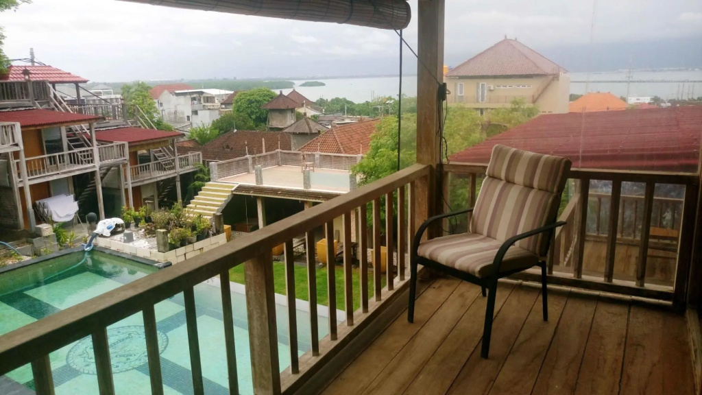 Balcony & Terrace