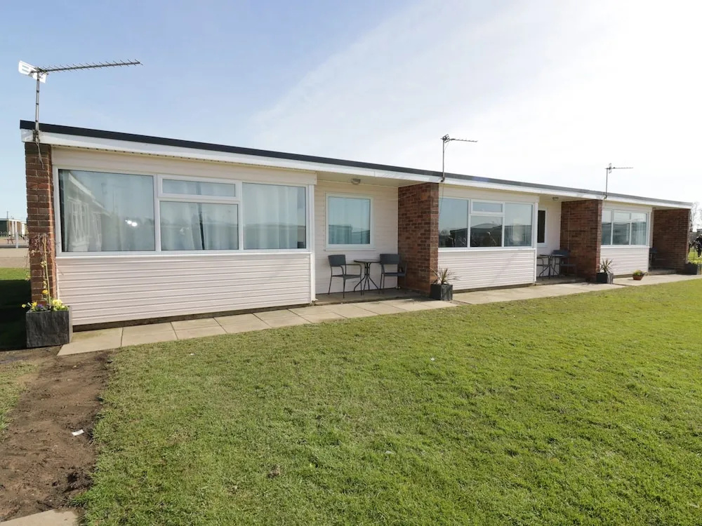 145 Sunbeach Chalet