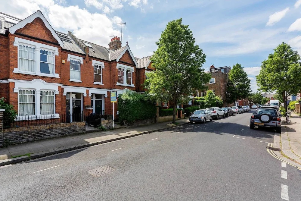 Relaxing home near Shepherd's Bush