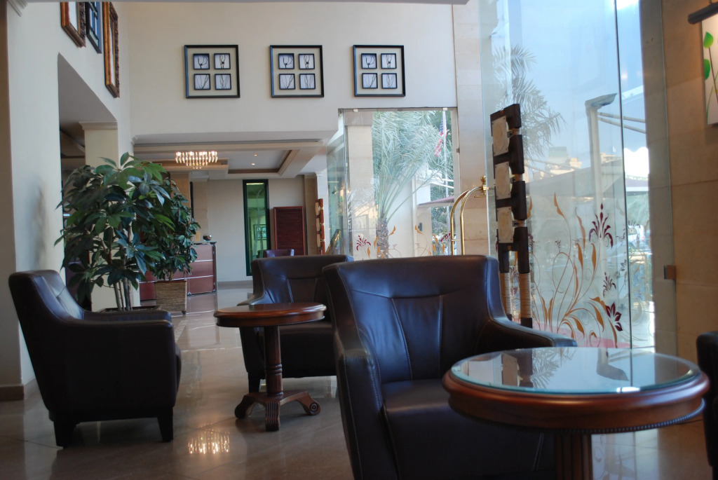 Times Square Suite Hotel - фото 2