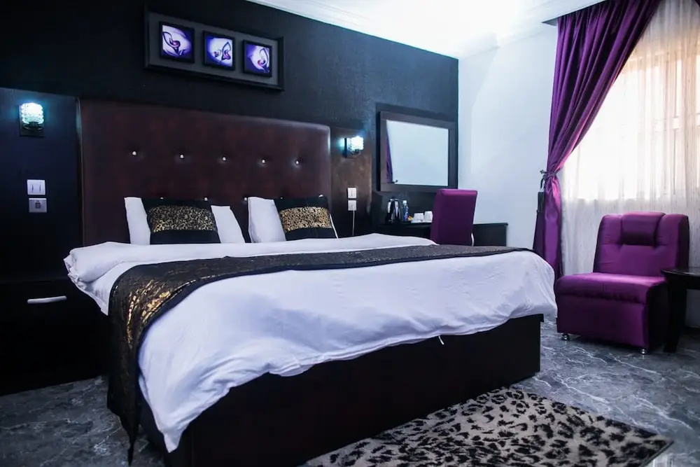 Royal room