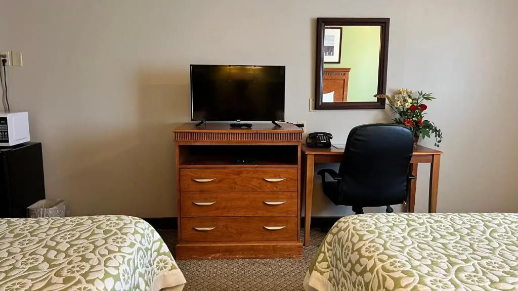 Deluxe Double room (full double bed)