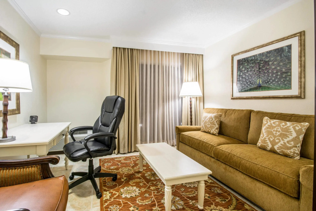 Comfort Suites Paradise Island - Général
