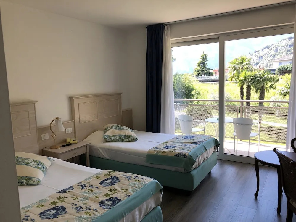 Suite with balcony