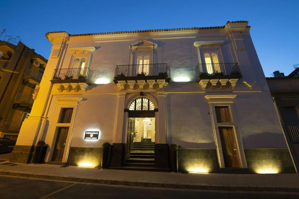 De Stefano Palace