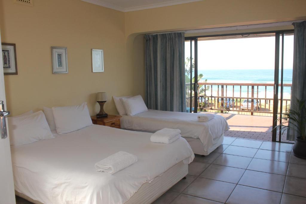 Glenashley Beach Accommodation - B&B + Backpackers by null