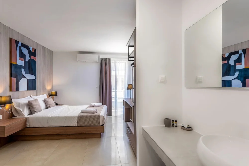 Deluxe room with balcony