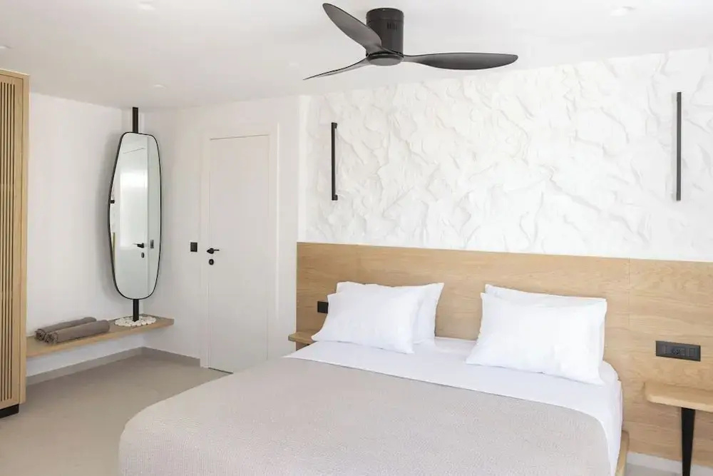 Suite with balcony