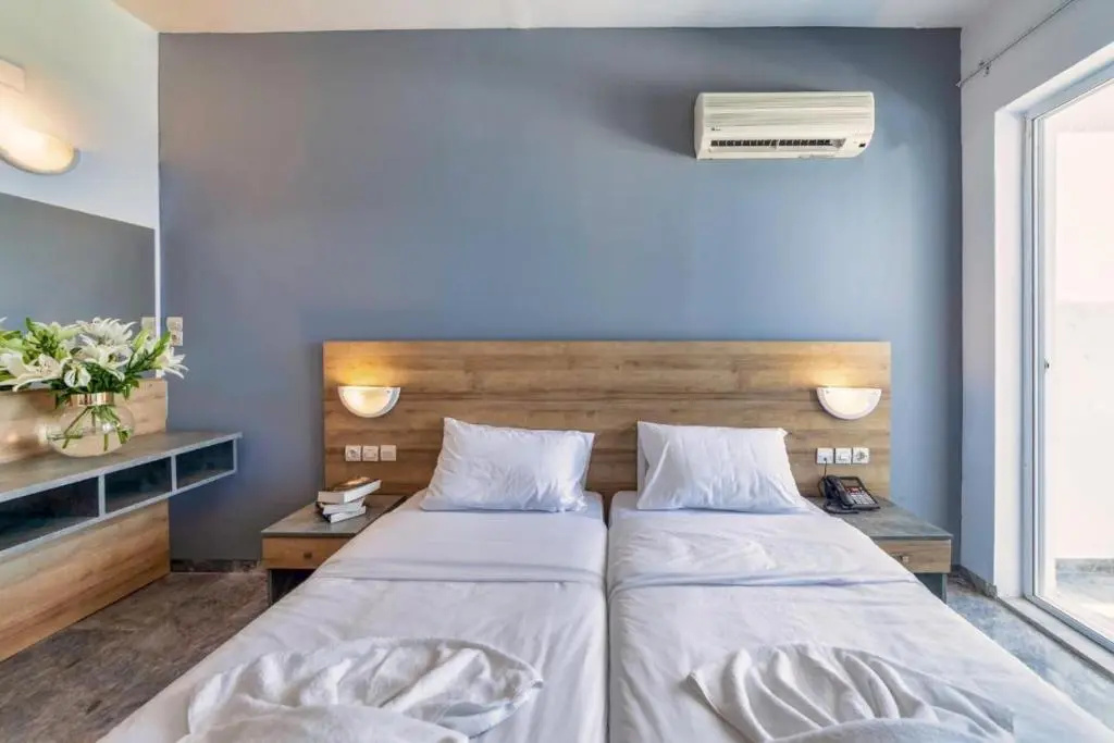 Economy room